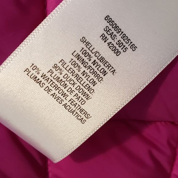 EUC Women's Attention brand, Sz L fuchsia Quilted Down Filled snap-up Vest. - Picture 7 of 7